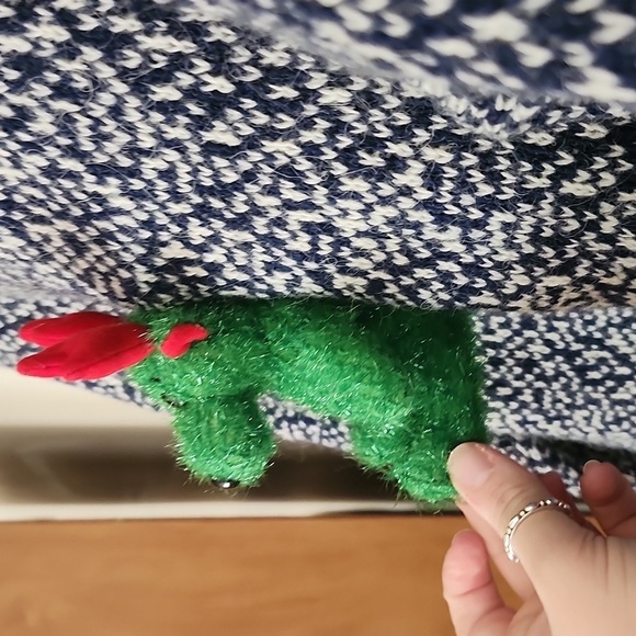 Varma Icelandic Wool Pullover Sweater, women's size small. - Picture 7 of 8